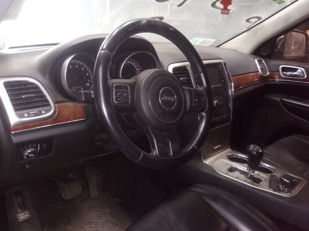 CIGUEñAL Jeep GRAND CHEROKEE 2011 USADO